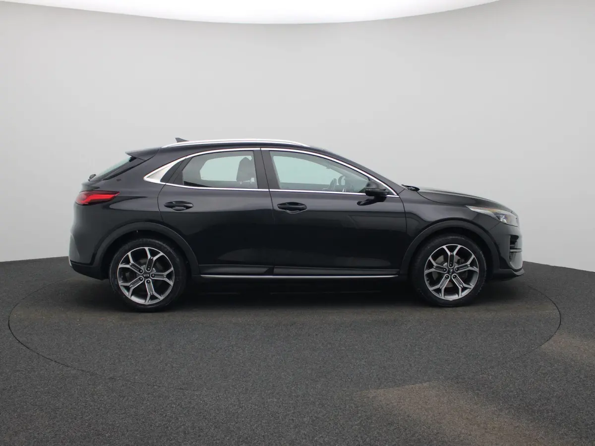 1.0 T-GDi DynamicLine Nederlands Voertuig | Apple Carplay | Android Auto | Cruise Control | Achteruitrij Camera | Dakrails | Lichtmetalen Velgen | Lane Assist