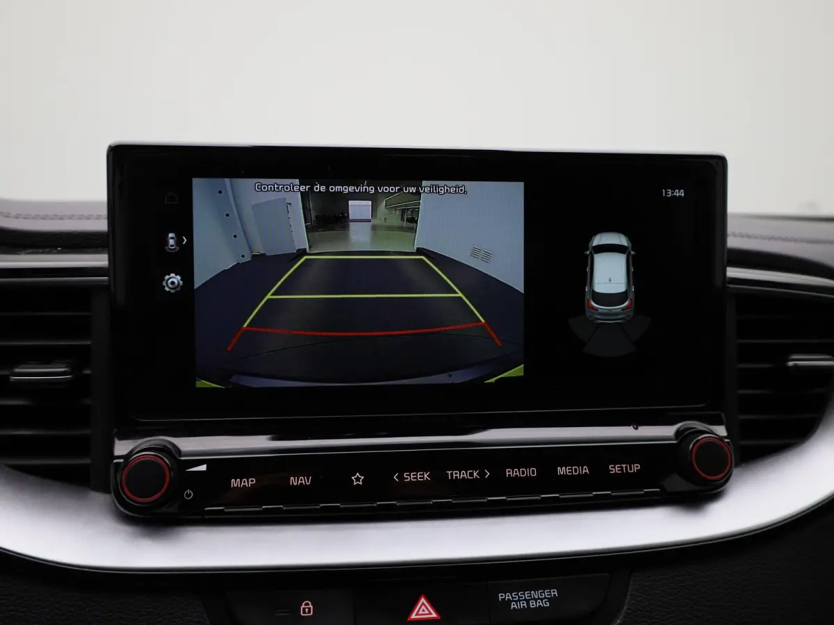 1.0 T-GDi DynamicLine Nederlands Voertuig | Apple Carplay | Android Auto | Cruise Control | Achteruitrij Camera | Dakrails | Lichtmetalen Velgen | Lane Assist