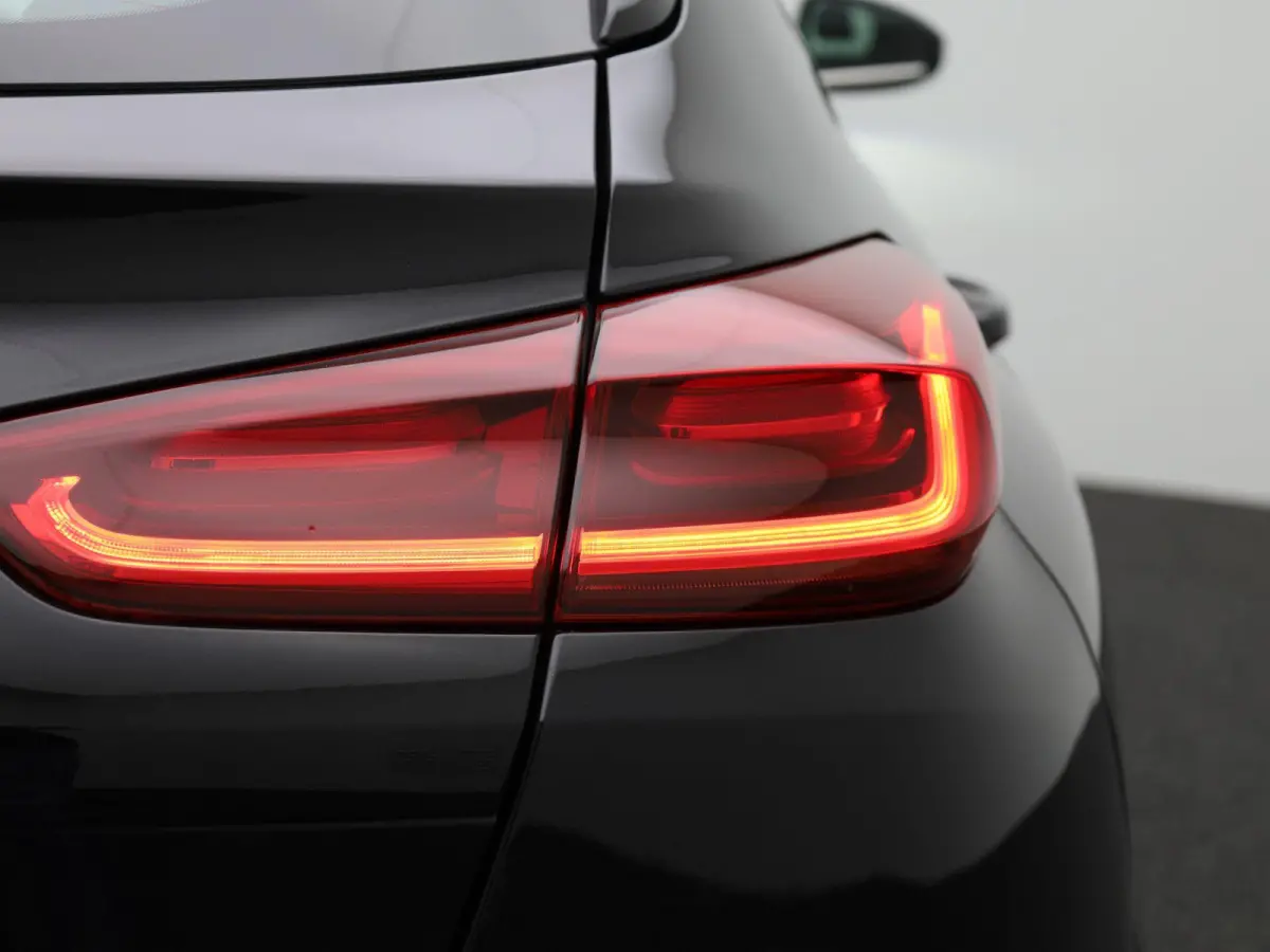 1.0 T-GDi DynamicLine Nederlands Voertuig | Apple Carplay | Android Auto | Cruise Control | Achteruitrij Camera | Dakrails | Lichtmetalen Velgen | Lane Assist