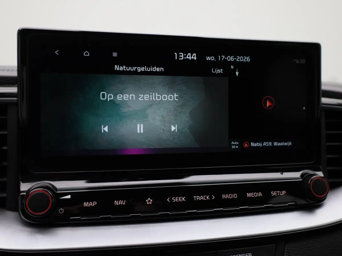 1.0 T-GDi DynamicLine Nederlands Voertuig | Apple Carplay | Android Auto | Cruise Control | Achteruitrij Camera | Dakrails | Lichtmetalen Velgen | Lane Assist