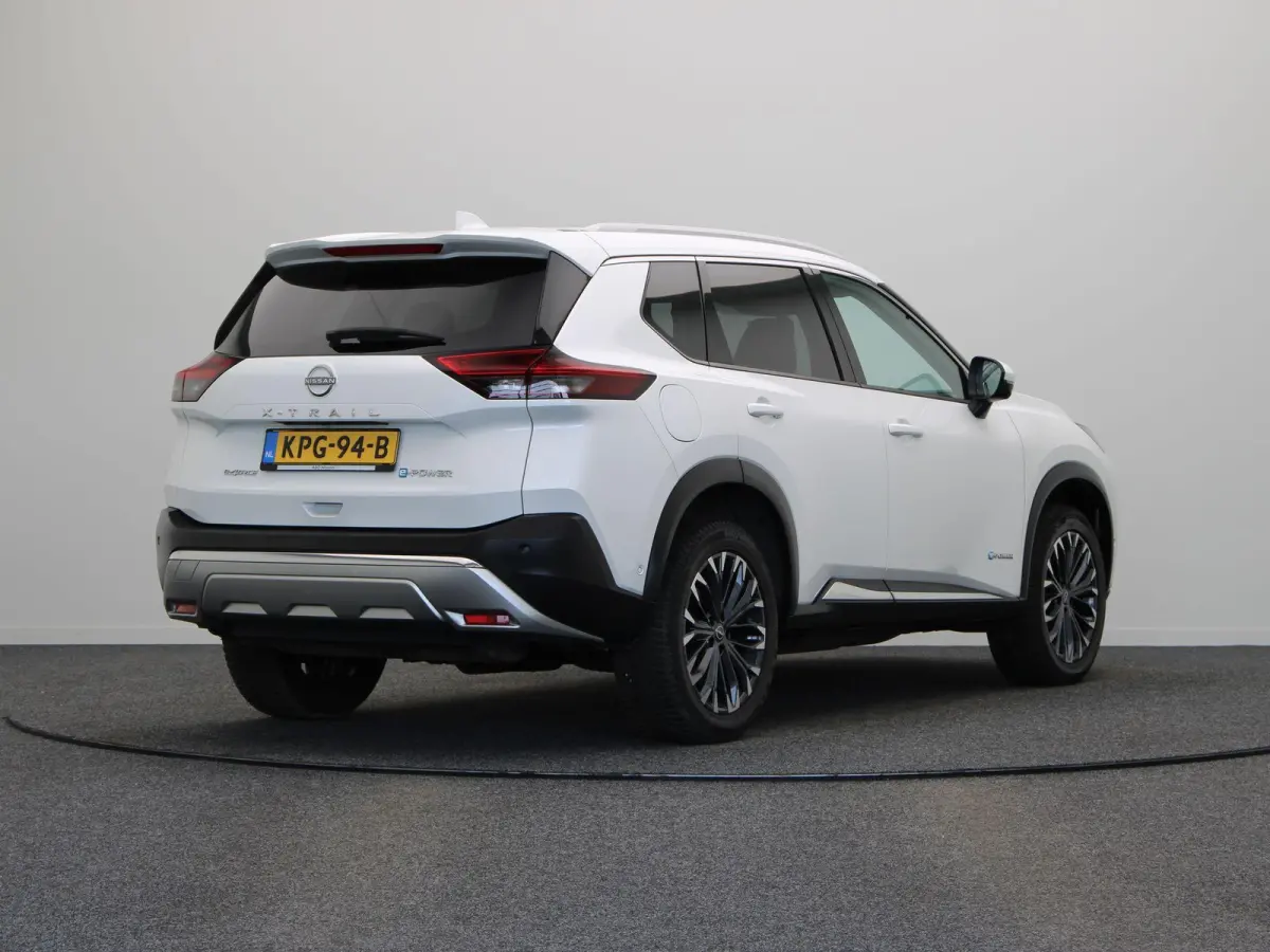 1.5 e-4orce Tekna 4WD | Leder | Stoel & Stuurverwarming | 4WD | 1800kg trekgewicht | Carplay |