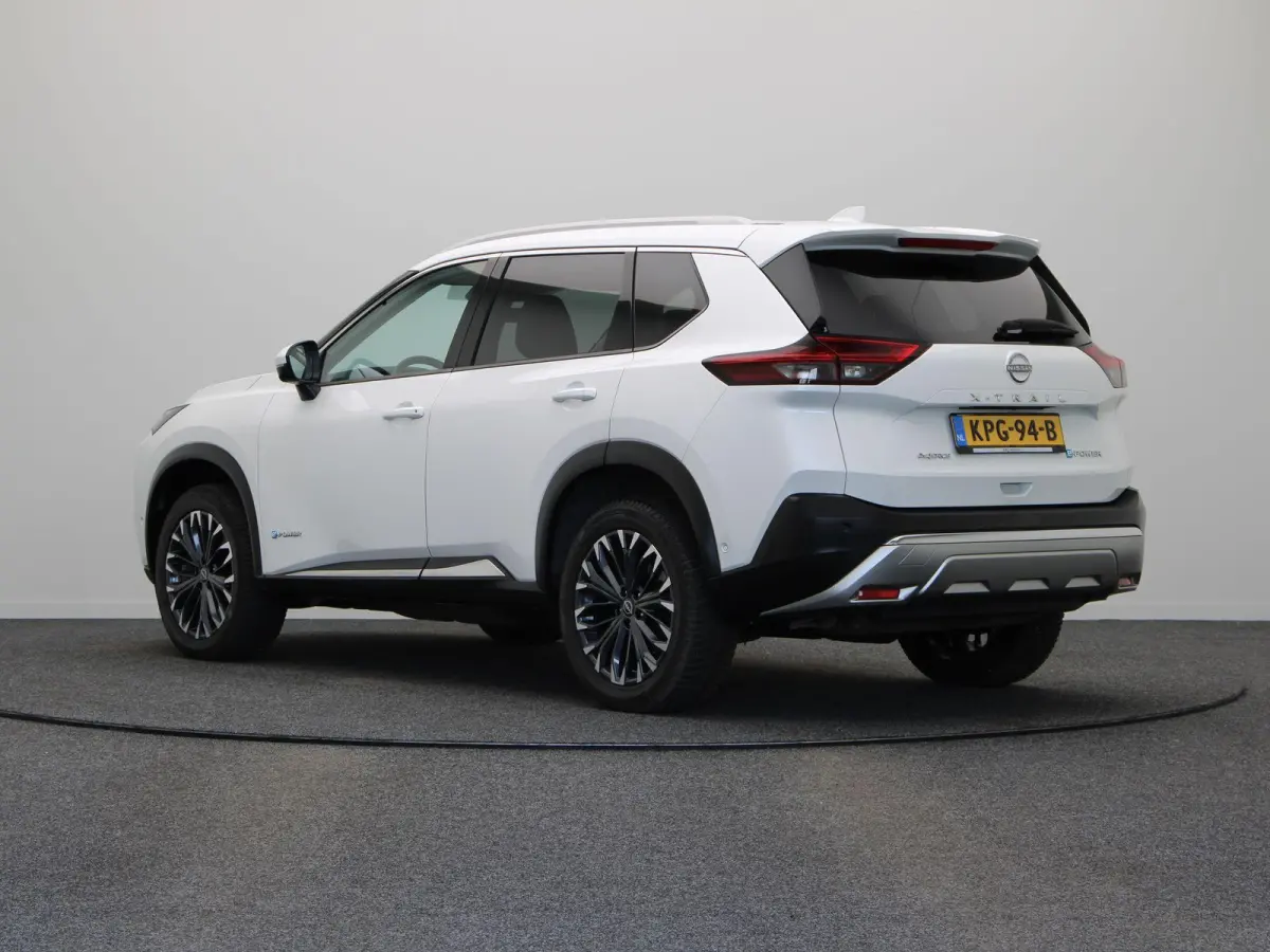 1.5 e-4orce Tekna 4WD | Leder | Stoel & Stuurverwarming | 4WD | 1800kg trekgewicht | Carplay |