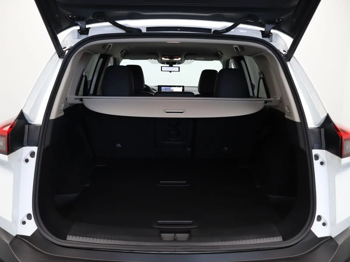 1.5 e-4orce Tekna 4WD | Leder | Stoel & Stuurverwarming | 4WD | 1800kg trekgewicht | Carplay |
