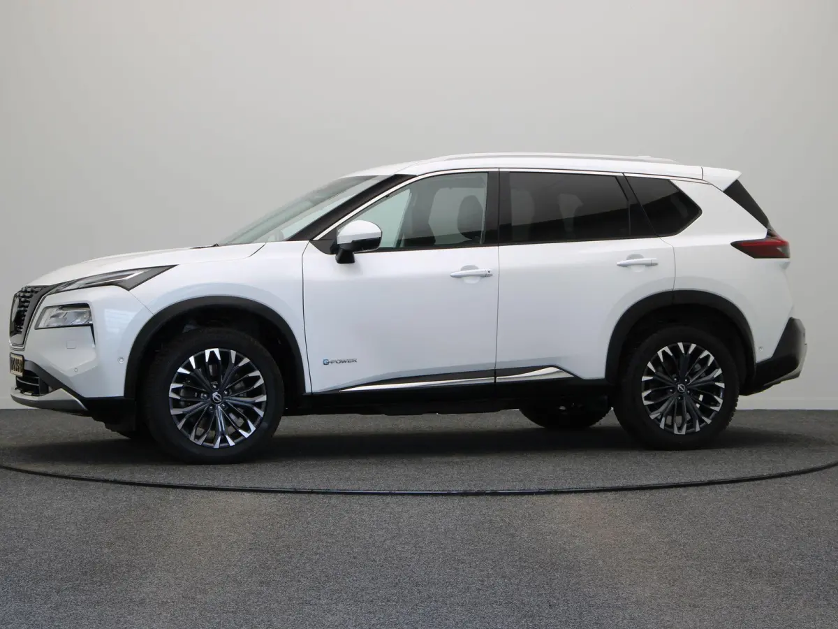 1.5 e-4orce Tekna 4WD | Leder | Stoel & Stuurverwarming | 4WD | 1800kg trekgewicht | Carplay |