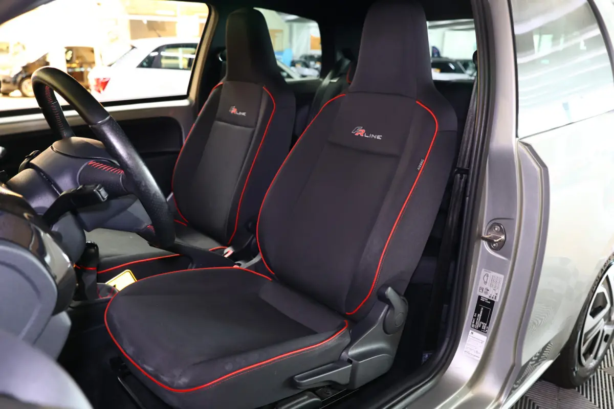 1.0 Sport FR Line AIRCO LM VELGEN BLUTOOTH FR-LINE PDC ACHTER "17