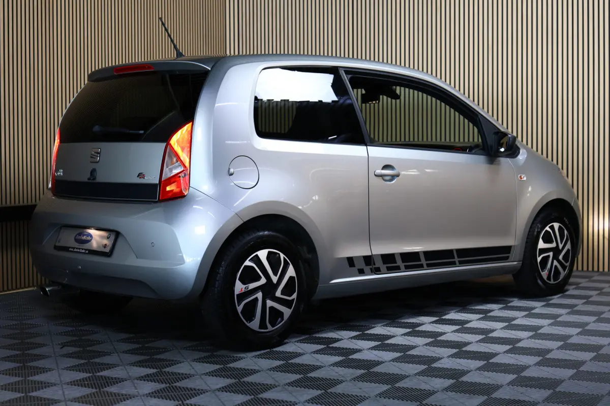 1.0 Sport FR Line AIRCO LM VELGEN BLUTOOTH FR-LINE PDC ACHTER "17