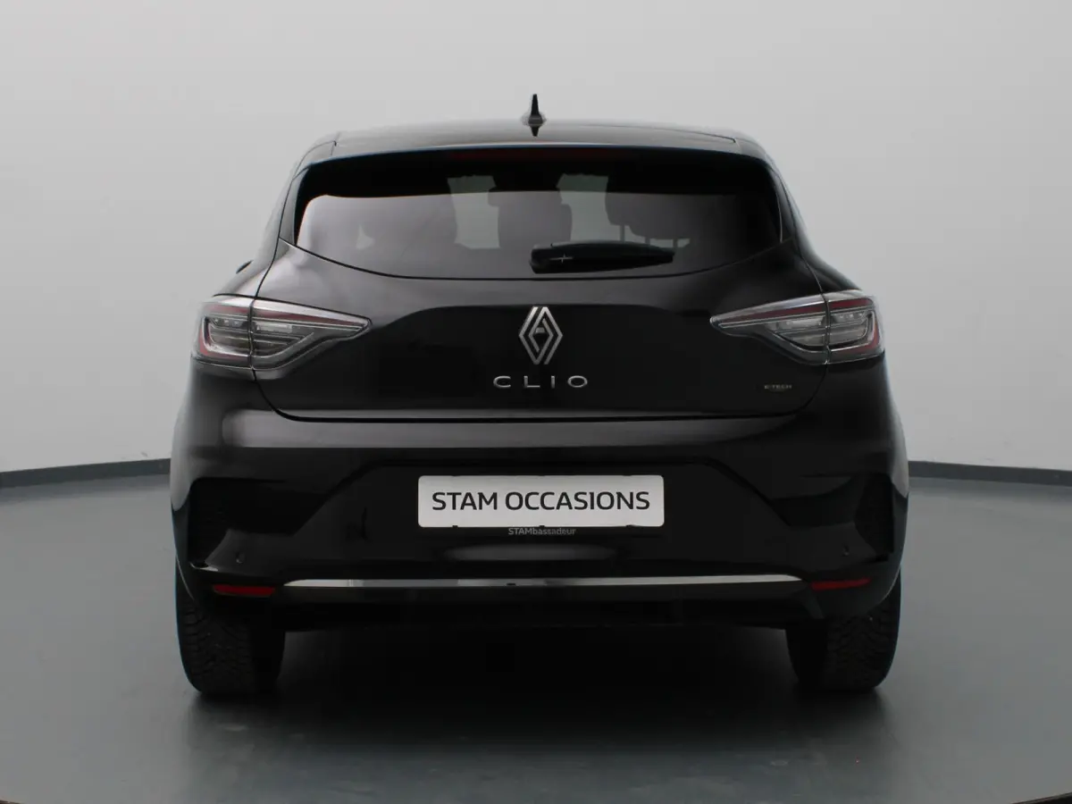E-Tech Full Hybrid techno 145pk 360° Camera | Cruise | Navi | Parkeersens. v+a | Stoel-/stuurverw.