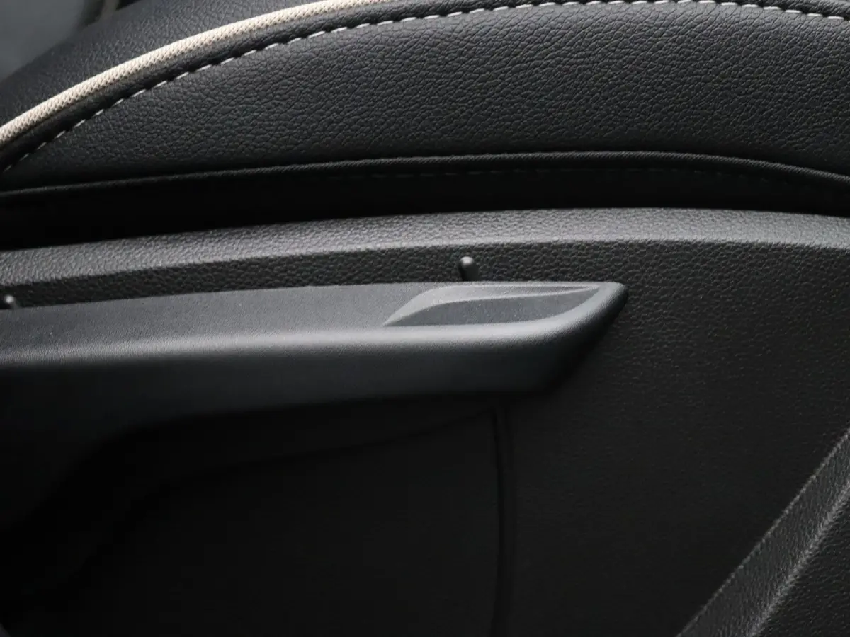 E-Tech Full Hybrid techno 145pk 360° Camera | Cruise | Navi | Parkeersens. v+a | Stoel-/stuurverw.