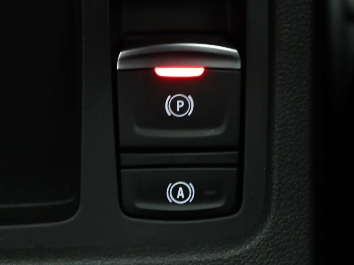 E-Tech Full Hybrid techno 145pk 360° Camera | Cruise | Navi | Parkeersens. v+a | Stoel-/stuurverw.