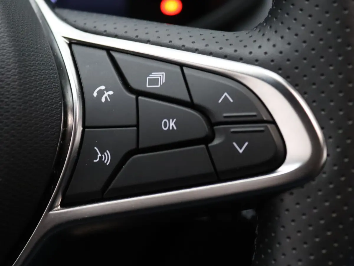 E-Tech Full Hybrid techno 145pk 360° Camera | Cruise | Navi | Parkeersens. v+a | Stoel-/stuurverw.