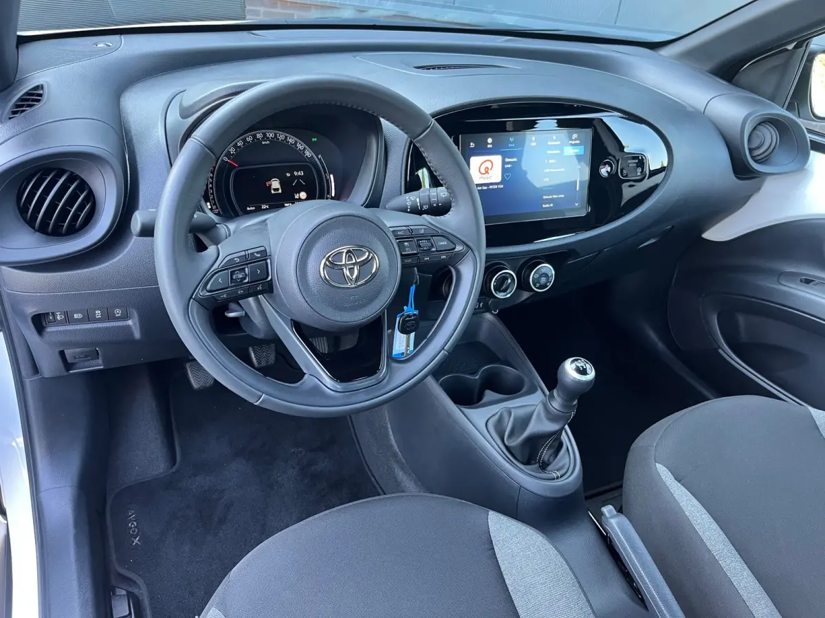 1.0 VVT-i MT Play NL.Auto/Carplay/Camera/Led/Airco/Navigatie/1Ste Eigenaar/Dealer Onderhouden