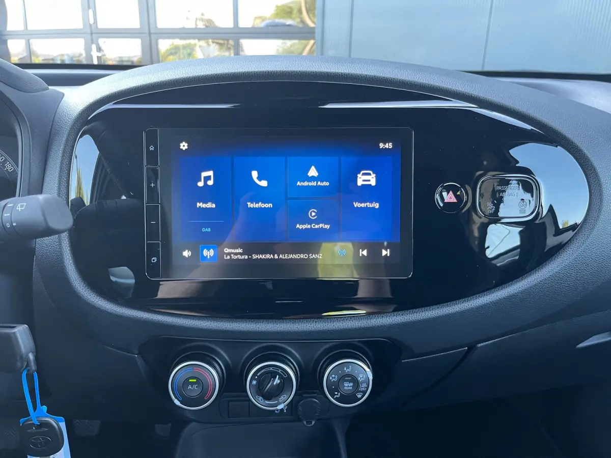1.0 VVT-i MT Play NL.Auto/Carplay/Camera/Led/Airco/Navigatie/1Ste Eigenaar/Dealer Onderhouden