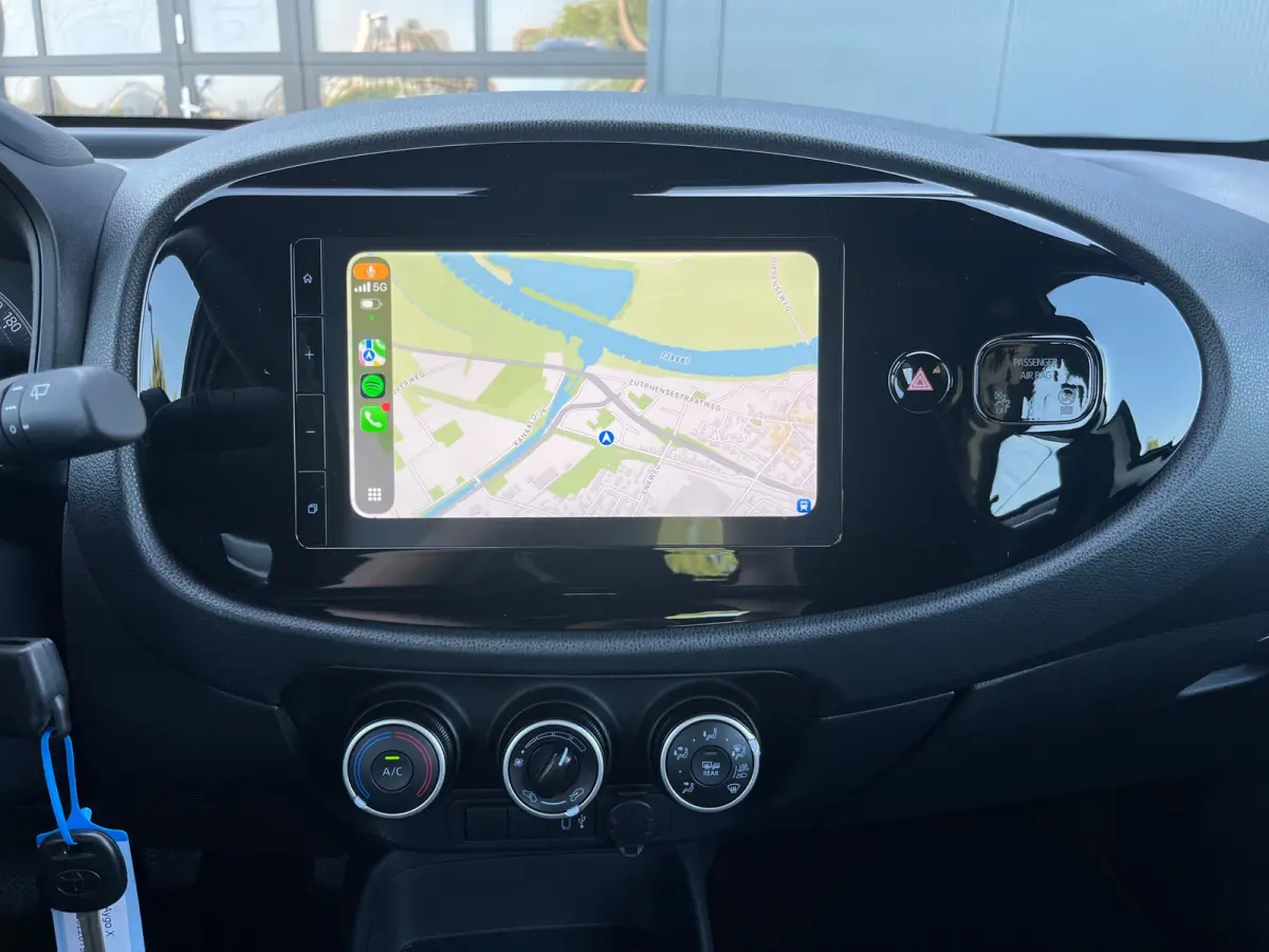 1.0 VVT-i MT Play NL.Auto/Carplay/Camera/Led/Airco/Navigatie/1Ste Eigenaar/Dealer Onderhouden