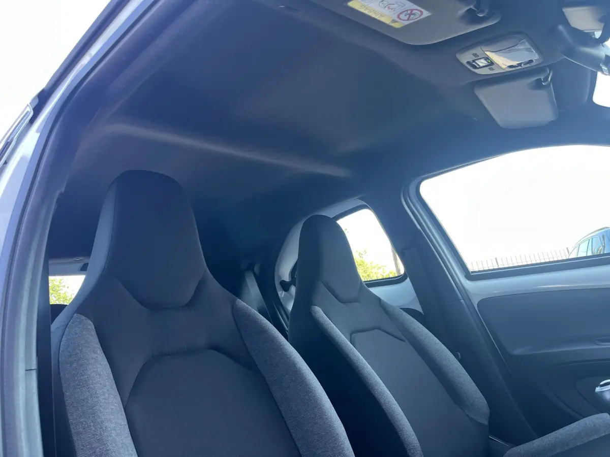 1.0 VVT-i MT Play NL.Auto/Carplay/Camera/Led/Airco/Navigatie/1Ste Eigenaar/Dealer Onderhouden