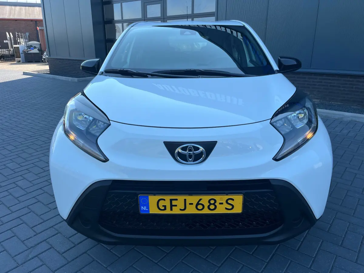 1.0 VVT-i MT Play NL.Auto/Carplay/Camera/Led/Airco/Navigatie/1Ste Eigenaar/Dealer Onderhouden