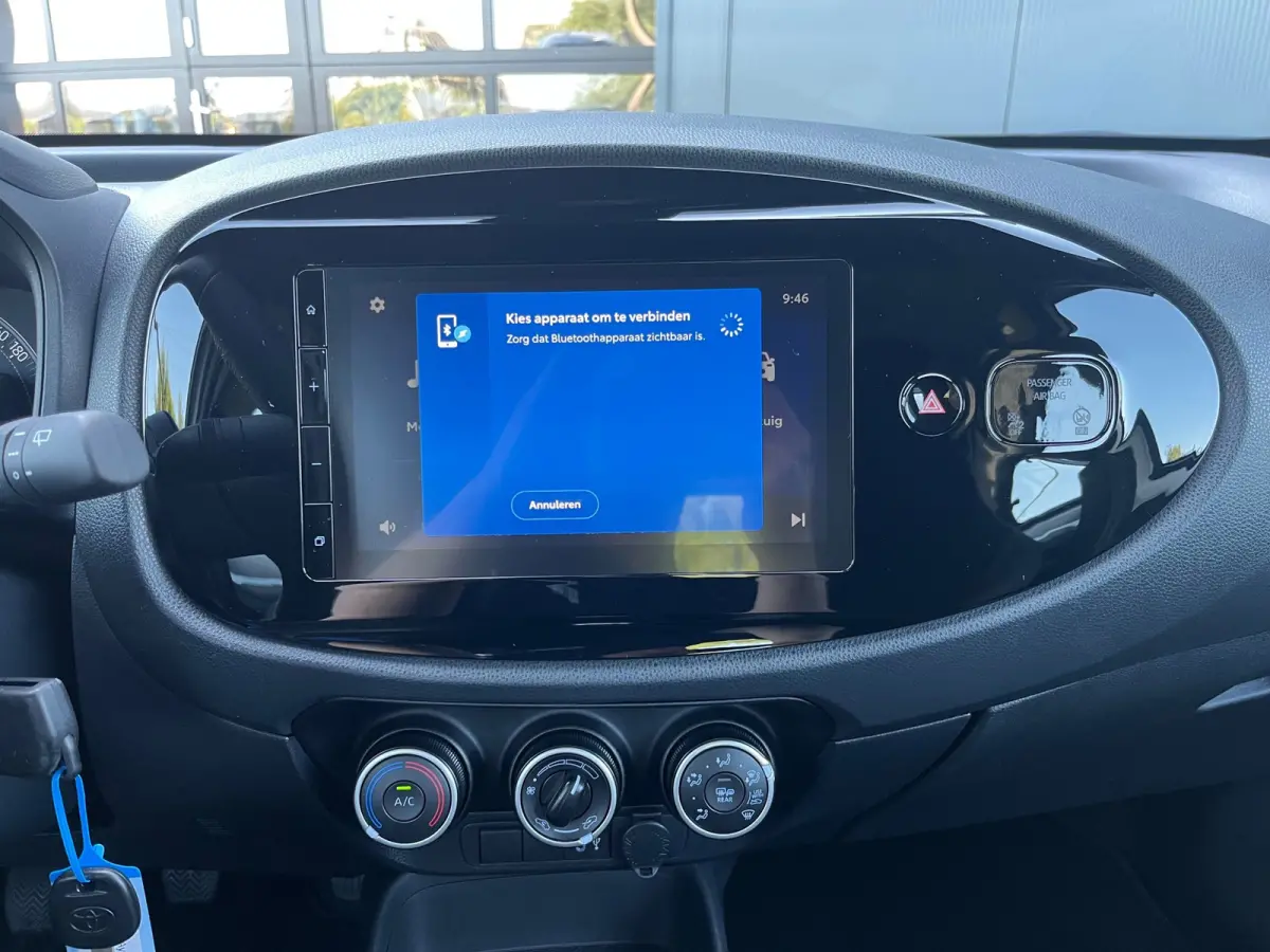 1.0 VVT-i MT Play NL.Auto/Carplay/Camera/Led/Airco/Navigatie/1Ste Eigenaar/Dealer Onderhouden