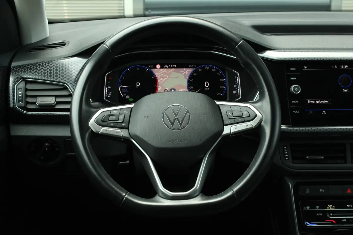 1.0 TSI 110pk DSG Style | Camera Achter | Apple CarPlay & Android Auto | Keyless Entry
