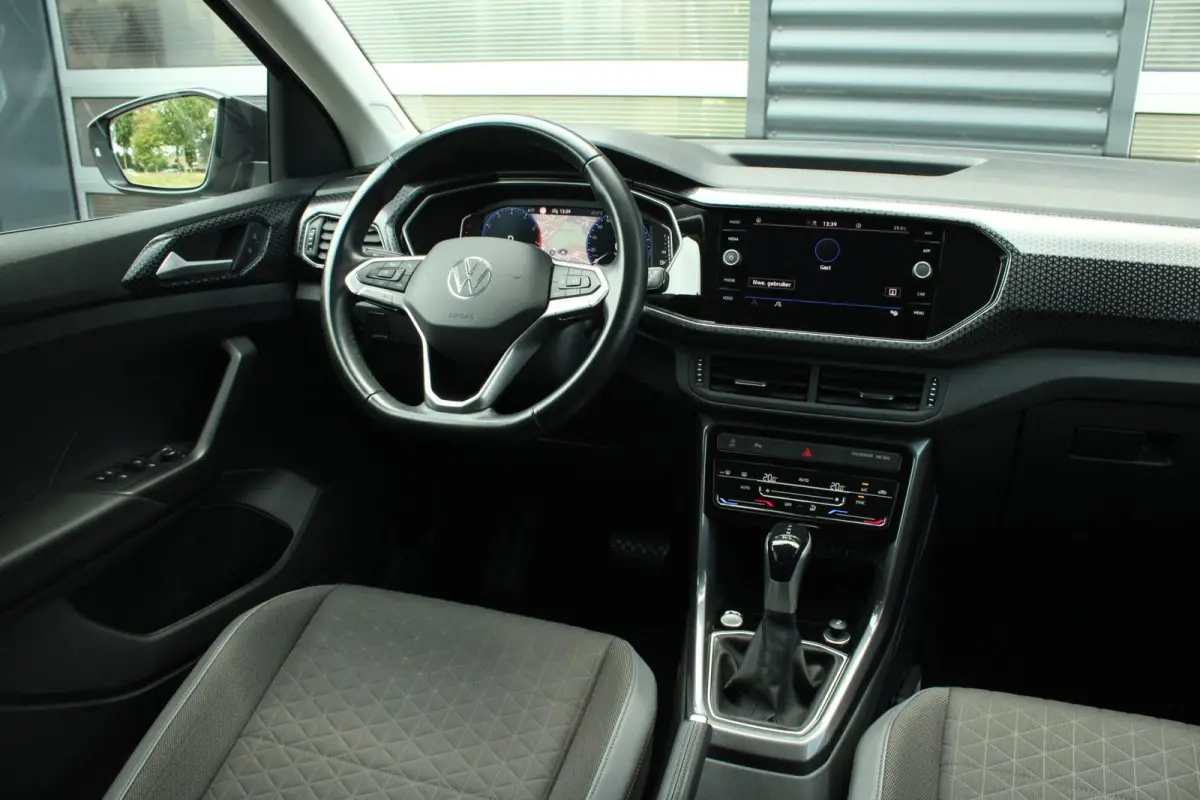 1.0 TSI 110pk DSG Style | Camera Achter | Apple CarPlay & Android Auto | Keyless Entry