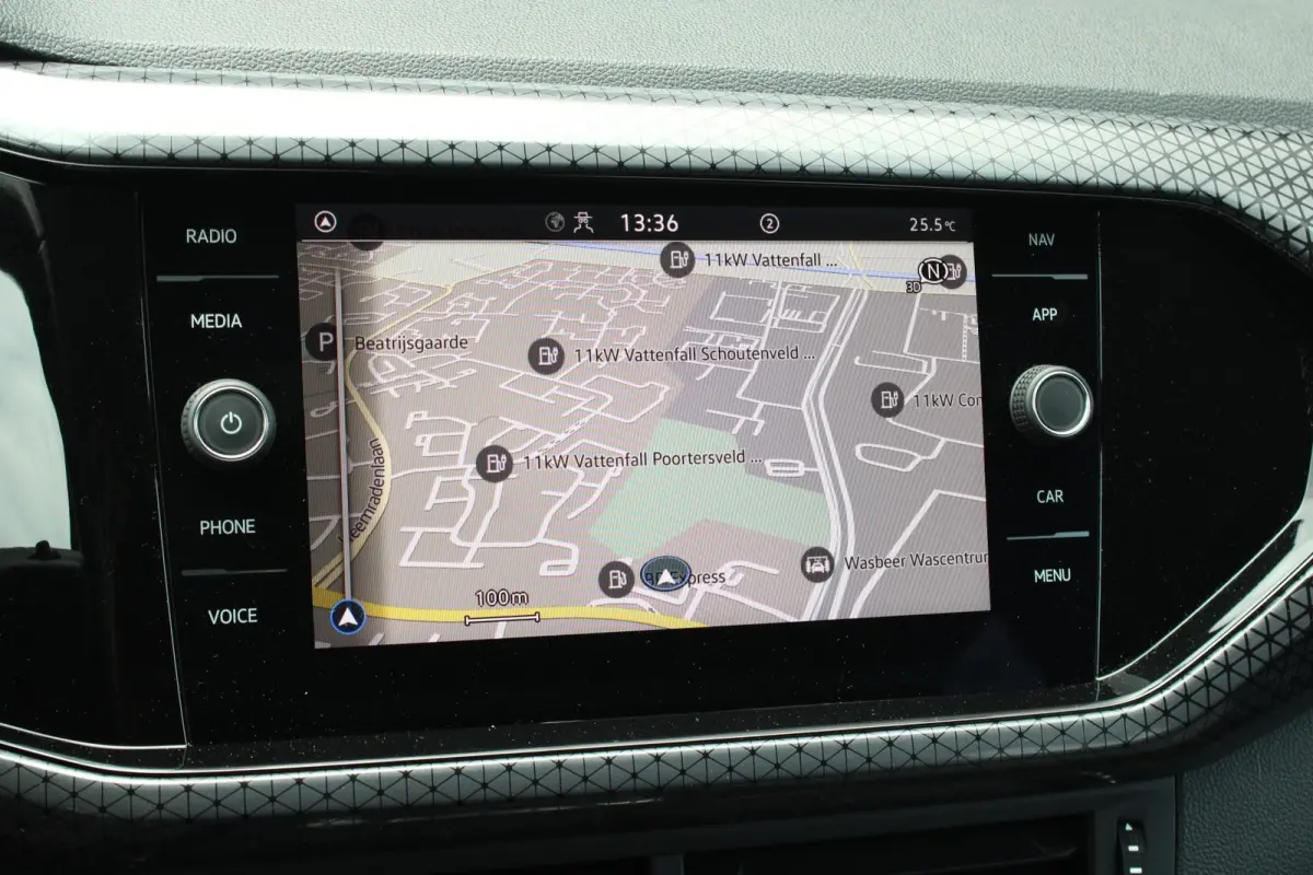 1.0 TSI 110pk DSG Style | Camera Achter | Apple CarPlay & Android Auto | Keyless Entry