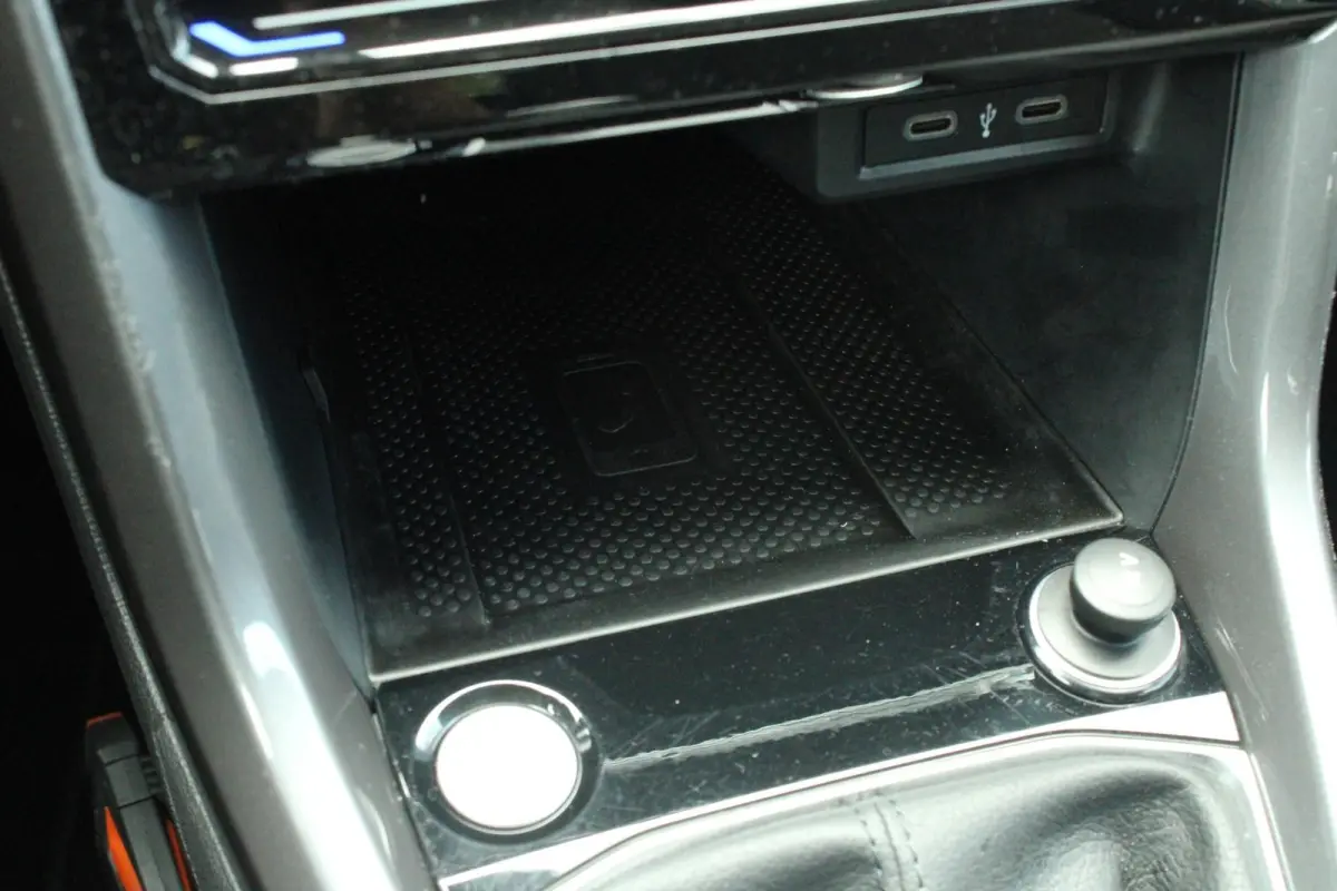 1.0 TSI 110pk DSG Style | Camera Achter | Apple CarPlay & Android Auto | Keyless Entry