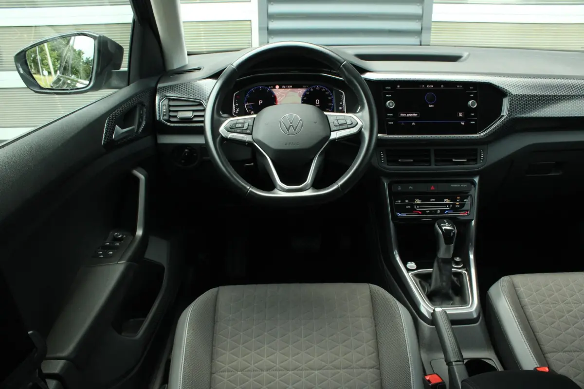 1.0 TSI 110pk DSG Style | Camera Achter | Apple CarPlay & Android Auto | Keyless Entry
