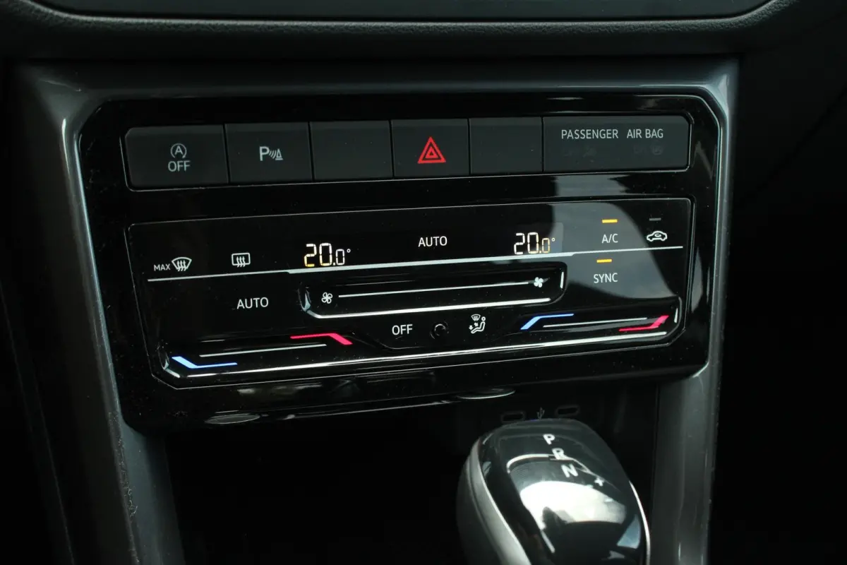 1.0 TSI 110pk DSG Style | Camera Achter | Apple CarPlay & Android Auto | Keyless Entry