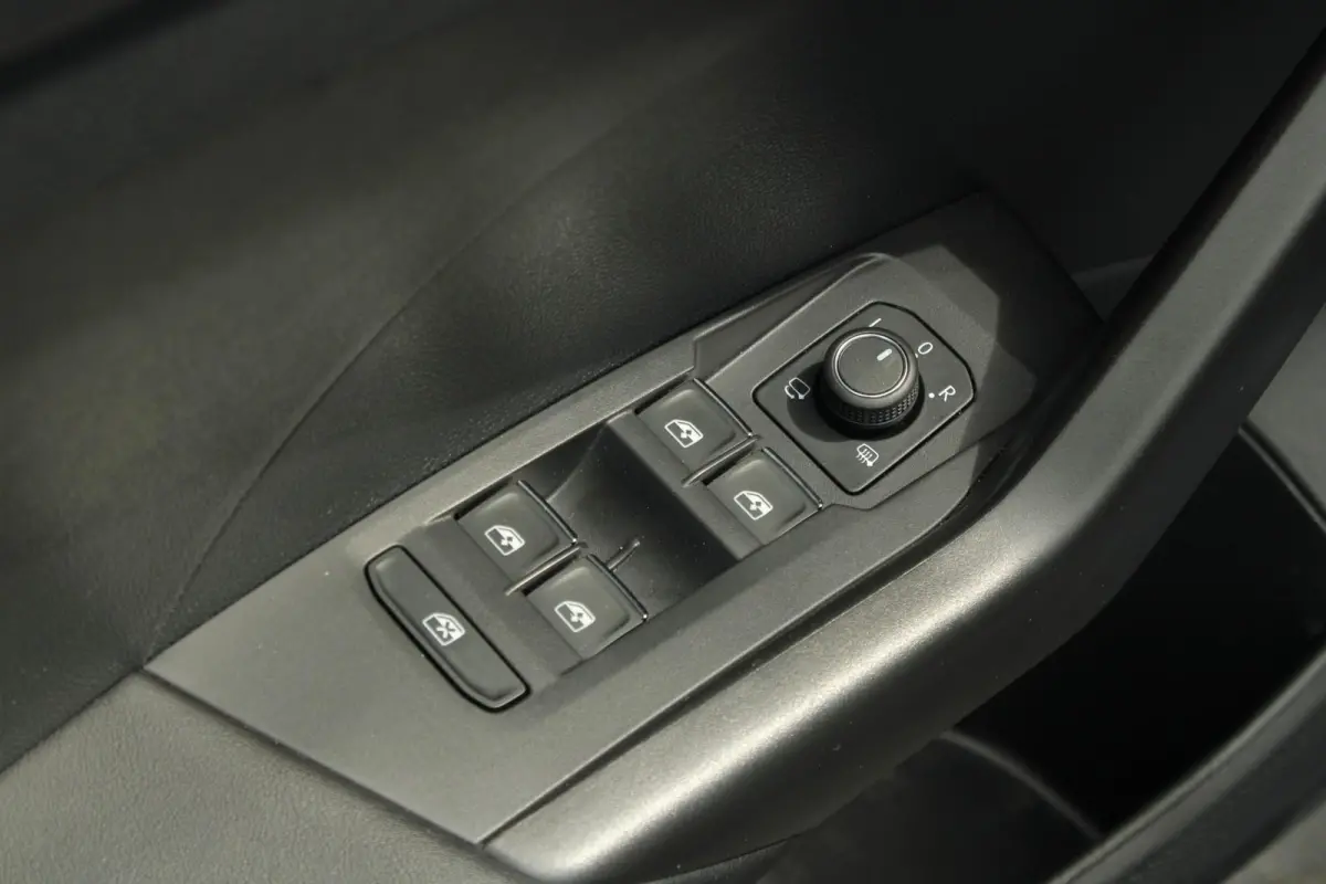 1.0 TSI 110pk DSG Style | Camera Achter | Apple CarPlay & Android Auto | Keyless Entry