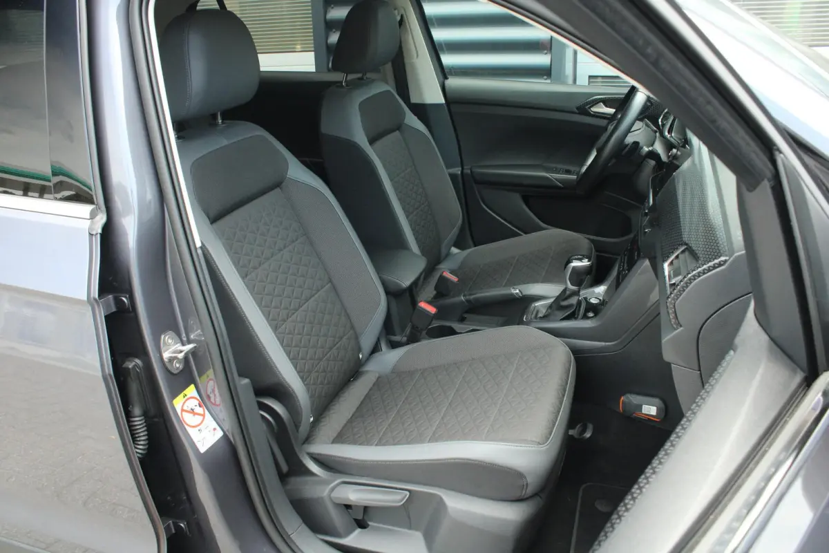 1.0 TSI 110pk DSG Style | Camera Achter | Apple CarPlay & Android Auto | Keyless Entry