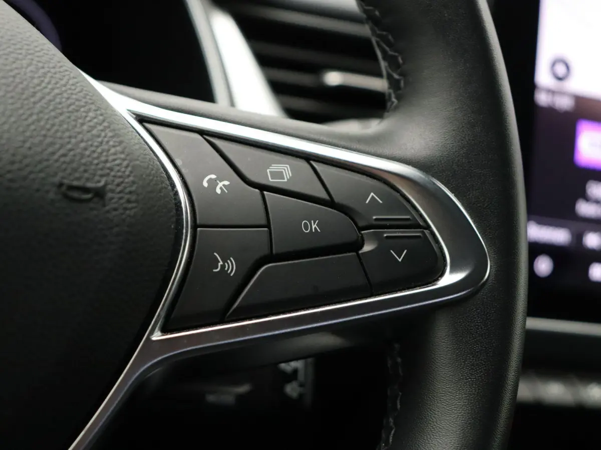1.6 E-Tech Hybrid 145 Techno | Navigatie | Achteruitrijcamera | Parkeersensoren achter | Climate control |