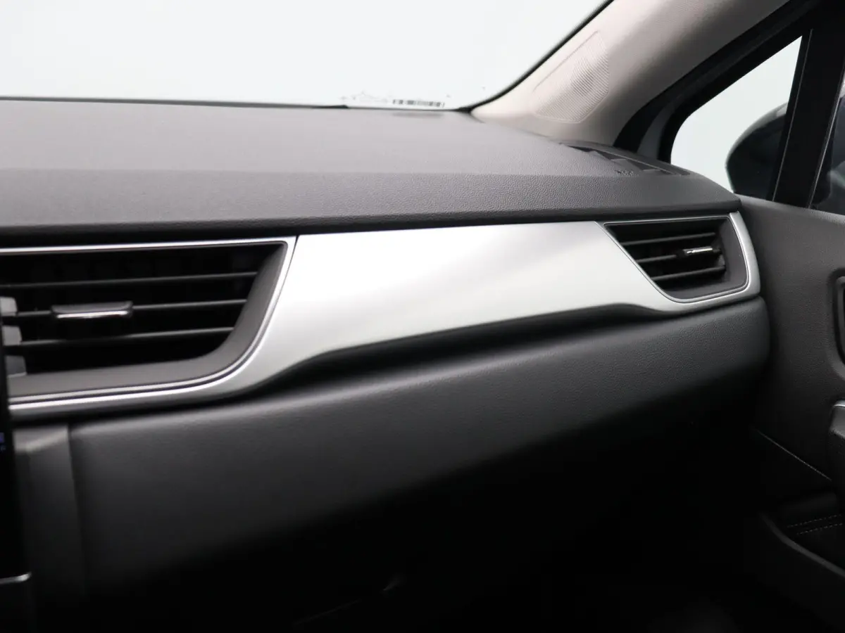 1.6 E-Tech Hybrid 145 Techno | Navigatie | Achteruitrijcamera | Parkeersensoren achter | Climate control |