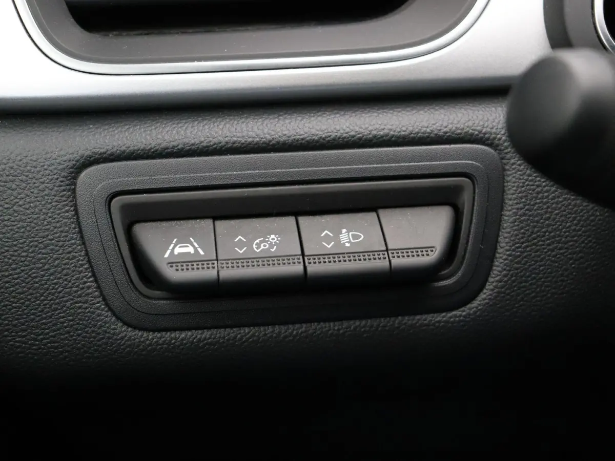 1.6 E-Tech Hybrid 145 Techno | Navigatie | Achteruitrijcamera | Parkeersensoren achter | Climate control |