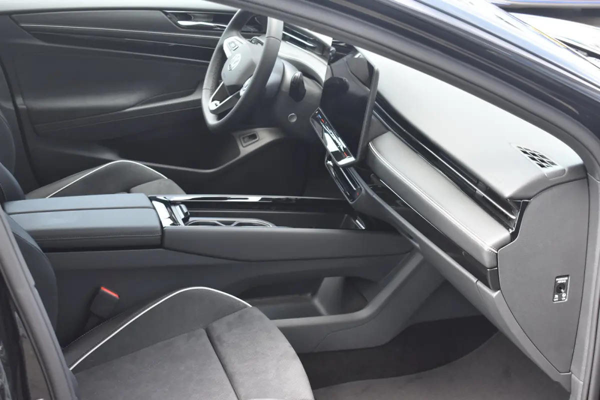 77 kWh 286PK Limited Edition Plus Stoel + Stuur verw. | Memory | 360 Camera | LED | Trekhaak | Navigatie