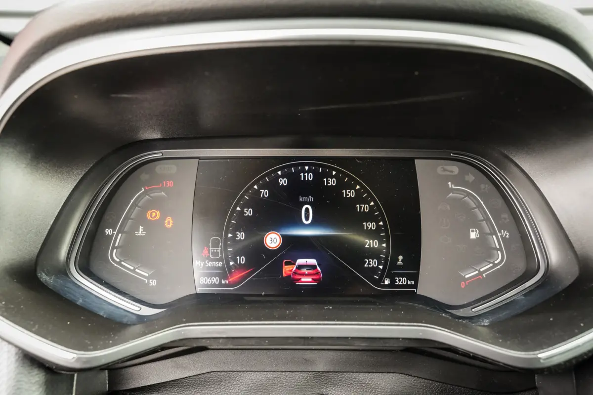 1.0 TCe Intens | CarPlay | Clima | Cruise | PDC | Metalic lak | DAB | LED |