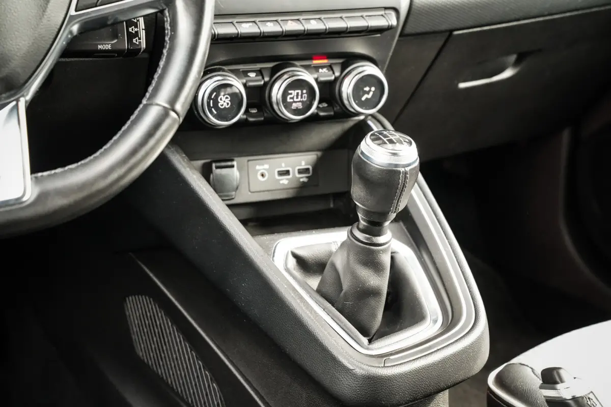 1.0 TCe Intens | CarPlay | Clima | Cruise | PDC | Metalic lak | DAB | LED |