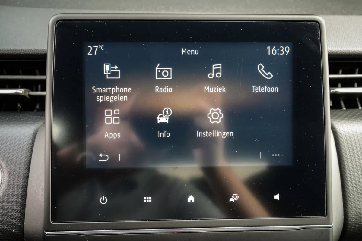 1.0 TCe Intens | CarPlay | Clima | Cruise | PDC | Metalic lak | DAB | LED |
