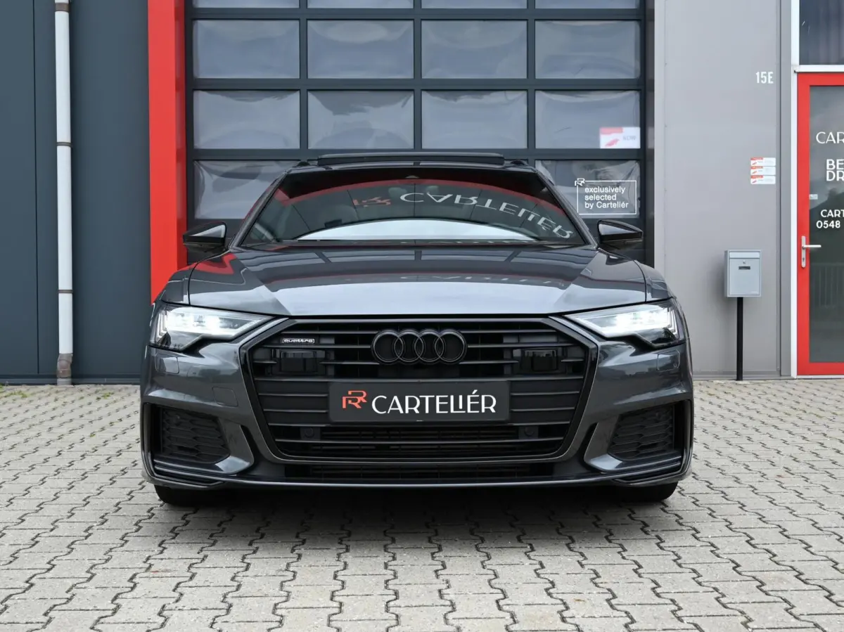 55 TFSI e Quattro S-Line Competition | Pano | Trekhaak| Keyless | Stoel & Stuurwielverwarming | Ambient | Alcantara | Matrix Led (Luxe) | Carplay / Android Auto | Camera | Flippers | ACC | L