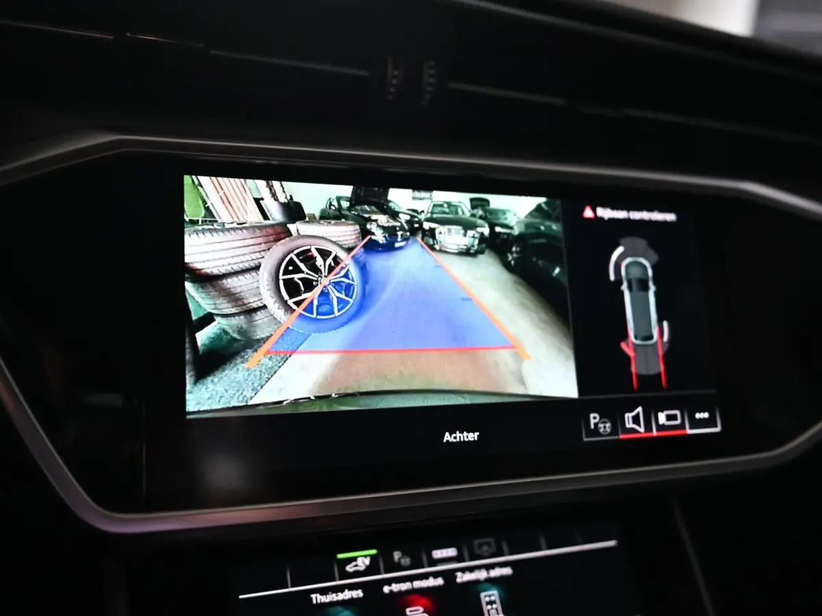 55 TFSI e Quattro S-Line Competition | Pano | Trekhaak| Keyless | Stoel & Stuurwielverwarming | Ambient | Alcantara | Matrix Led (Luxe) | Carplay / Android Auto | Camera | Flippers | ACC | L