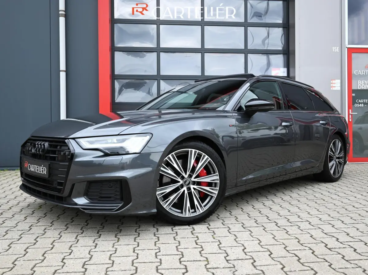55 TFSI e Quattro S-Line Competition | Pano | Trekhaak| Keyless | Stoel & Stuurwielverwarming | Ambient | Alcantara | Matrix Led (Luxe) | Carplay / Android Auto | Camera | Flippers | ACC | L