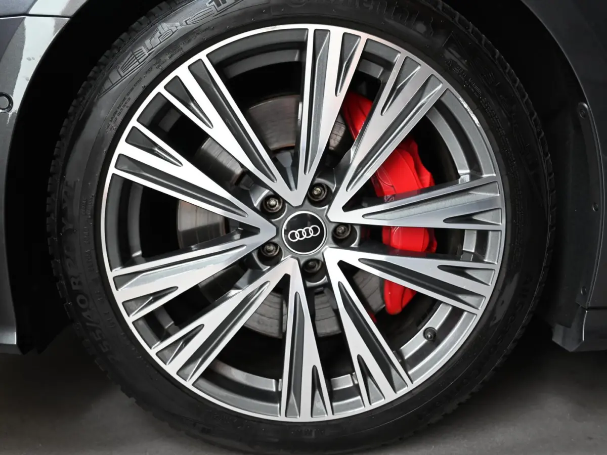 55 TFSI e Quattro S-Line Competition | Pano | Trekhaak| Keyless | Stoel & Stuurwielverwarming | Ambient | Alcantara | Matrix Led (Luxe) | Carplay / Android Auto | Camera | Flippers | ACC | L