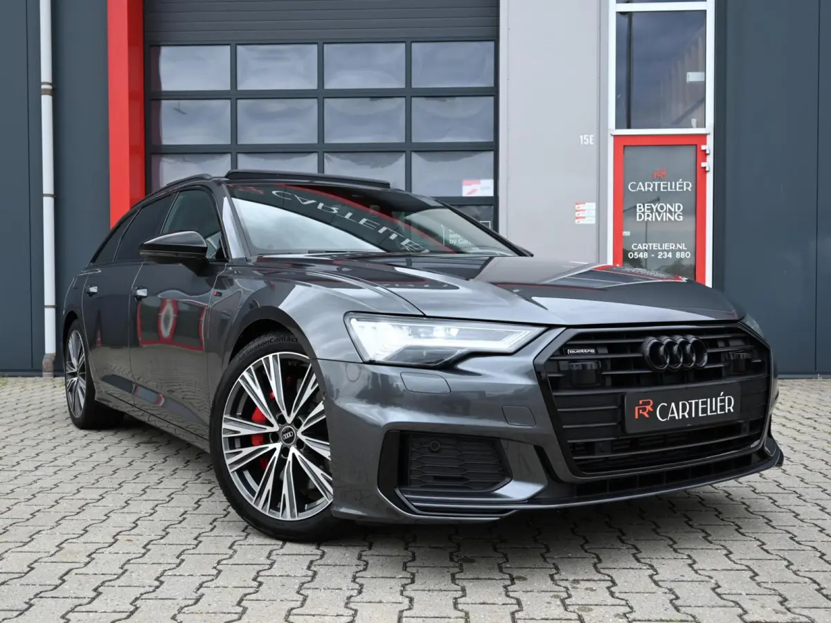55 TFSI e Quattro S-Line Competition | Pano | Trekhaak| Keyless | Stoel & Stuurwielverwarming | Ambient | Alcantara | Matrix Led (Luxe) | Carplay / Android Auto | Camera | Flippers | ACC | L