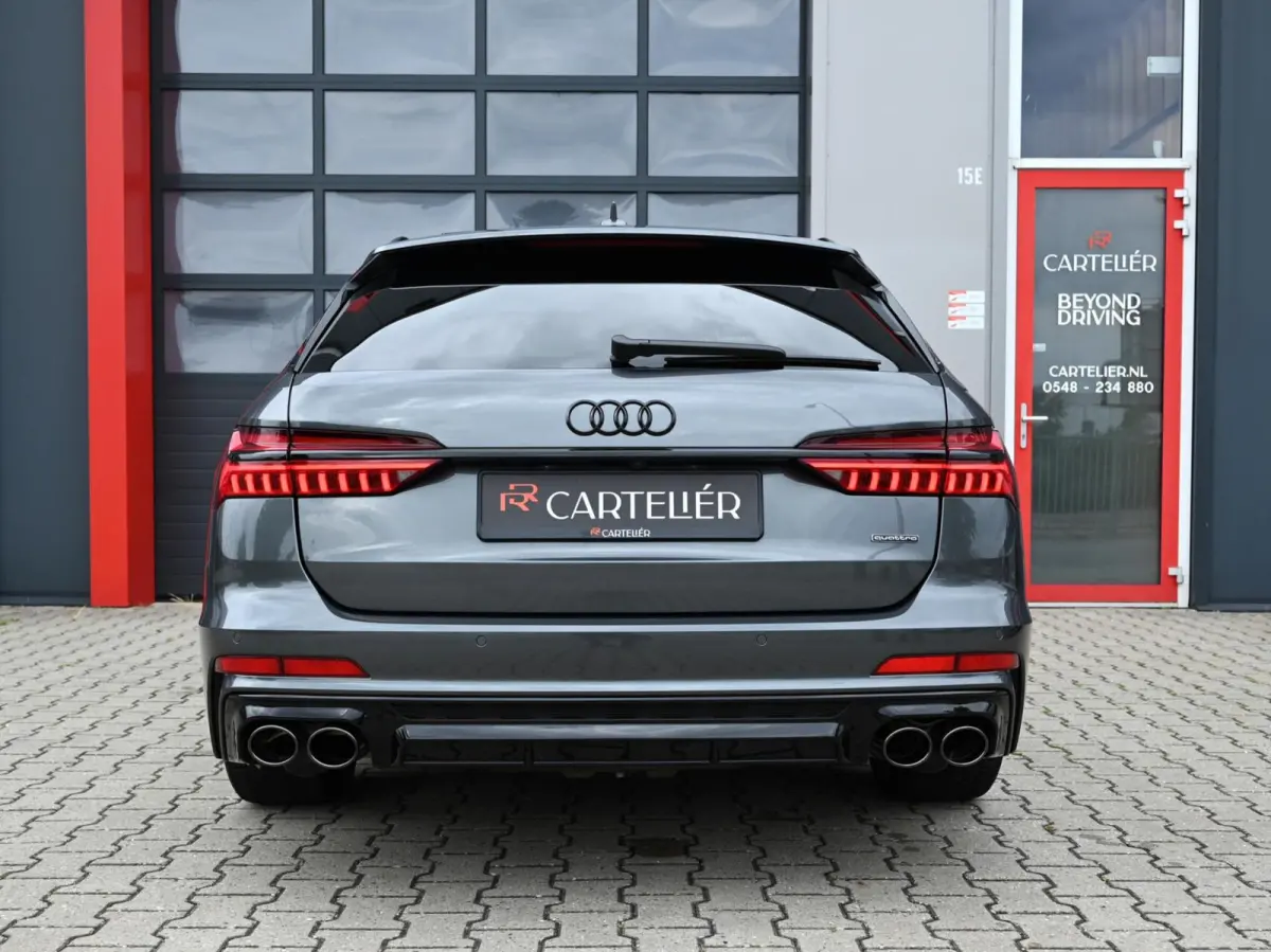 55 TFSI e Quattro S-Line Competition | Pano | Trekhaak| Keyless | Stoel & Stuurwielverwarming | Ambient | Alcantara | Matrix Led (Luxe) | Carplay / Android Auto | Camera | Flippers | ACC | L