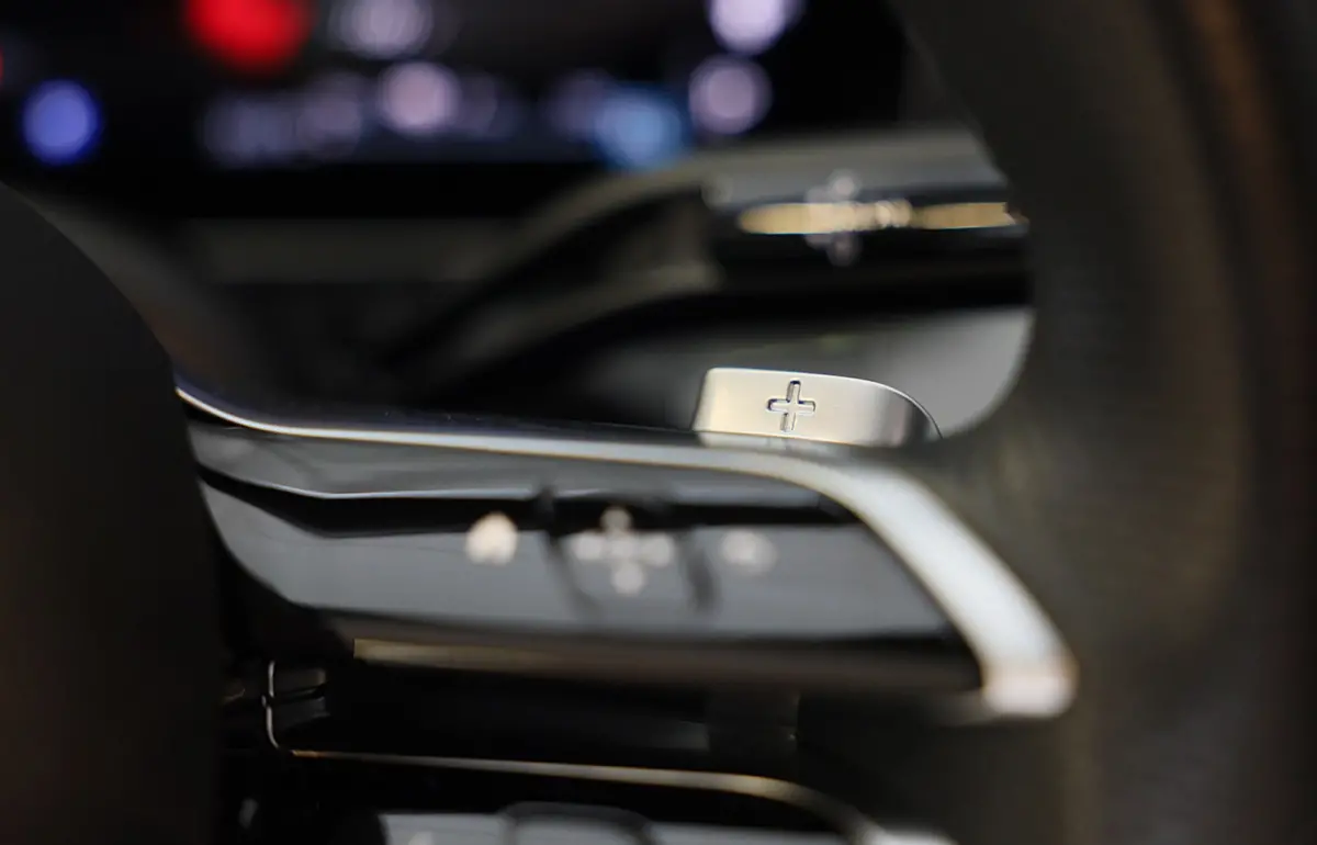 300 e AMG 63 Look / Head Up / 360 Camera / Acc / Lane Assist / BURMESTER / Elek Stoelen / Memory / Pano