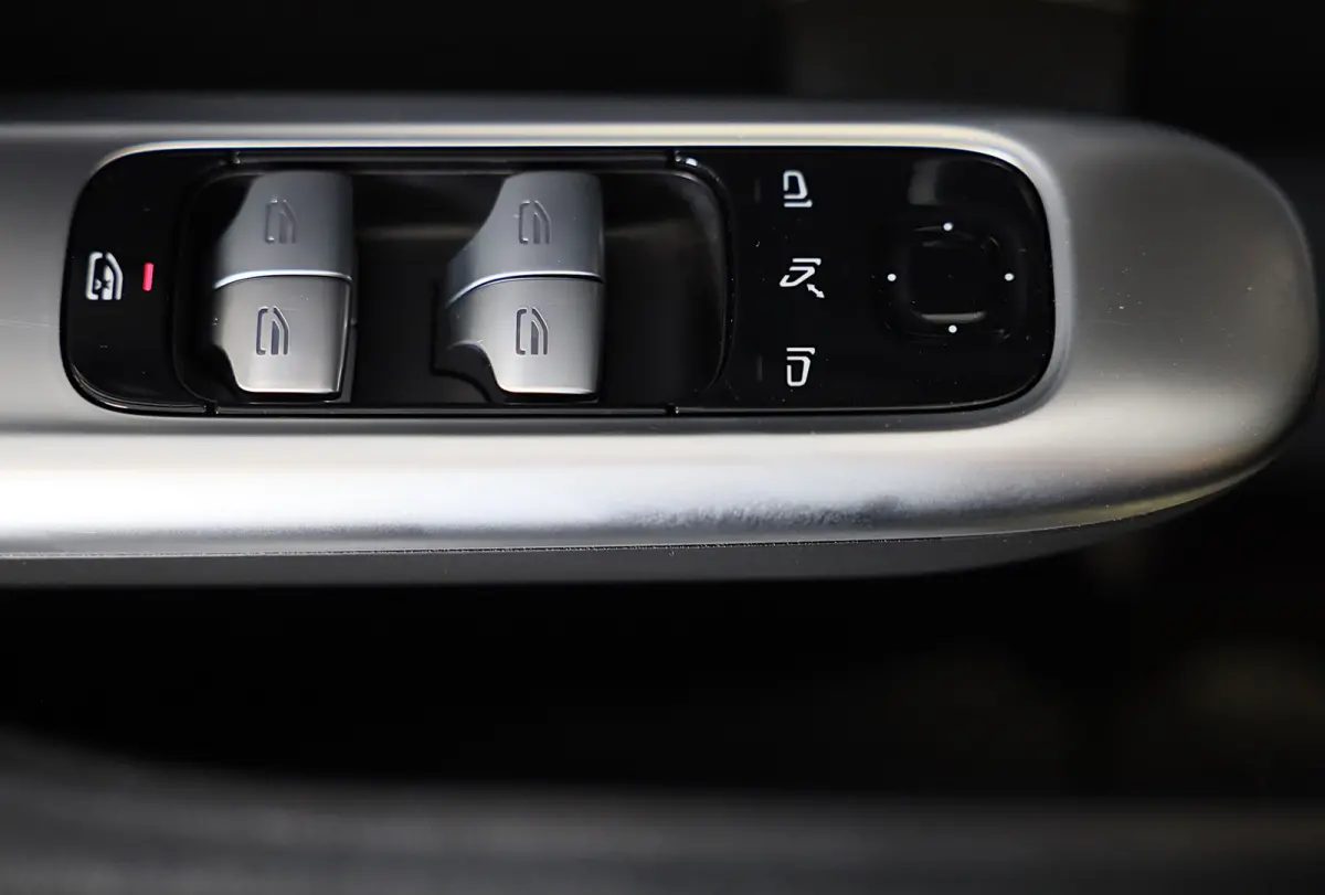 300 e AMG 63 Look / Head Up / 360 Camera / Acc / Lane Assist / BURMESTER / Elek Stoelen / Memory / Pano