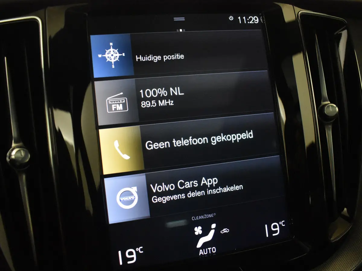 2.0 T8 Twin Engine AWD Inscription 390PK AUTO | Glazen panorama-dak | Navigatie | Cruise control adapt | Apple carplay Android auto | Climate control | LED | 19"LMV