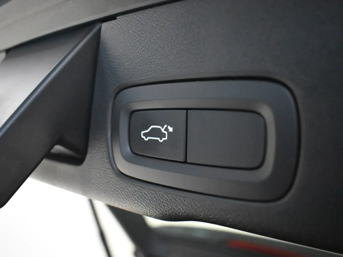2.0 T8 Twin Engine AWD Inscription 390PK AUTO | Glazen panorama-dak | Navigatie | Cruise control adapt | Apple carplay Android auto | Climate control | LED | 19"LMV