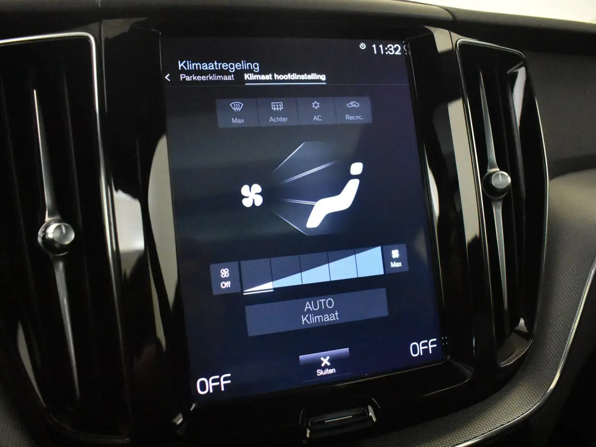 2.0 T8 Twin Engine AWD Inscription 390PK AUTO | Glazen panorama-dak | Navigatie | Cruise control adapt | Apple carplay Android auto | Climate control | LED | 19"LMV