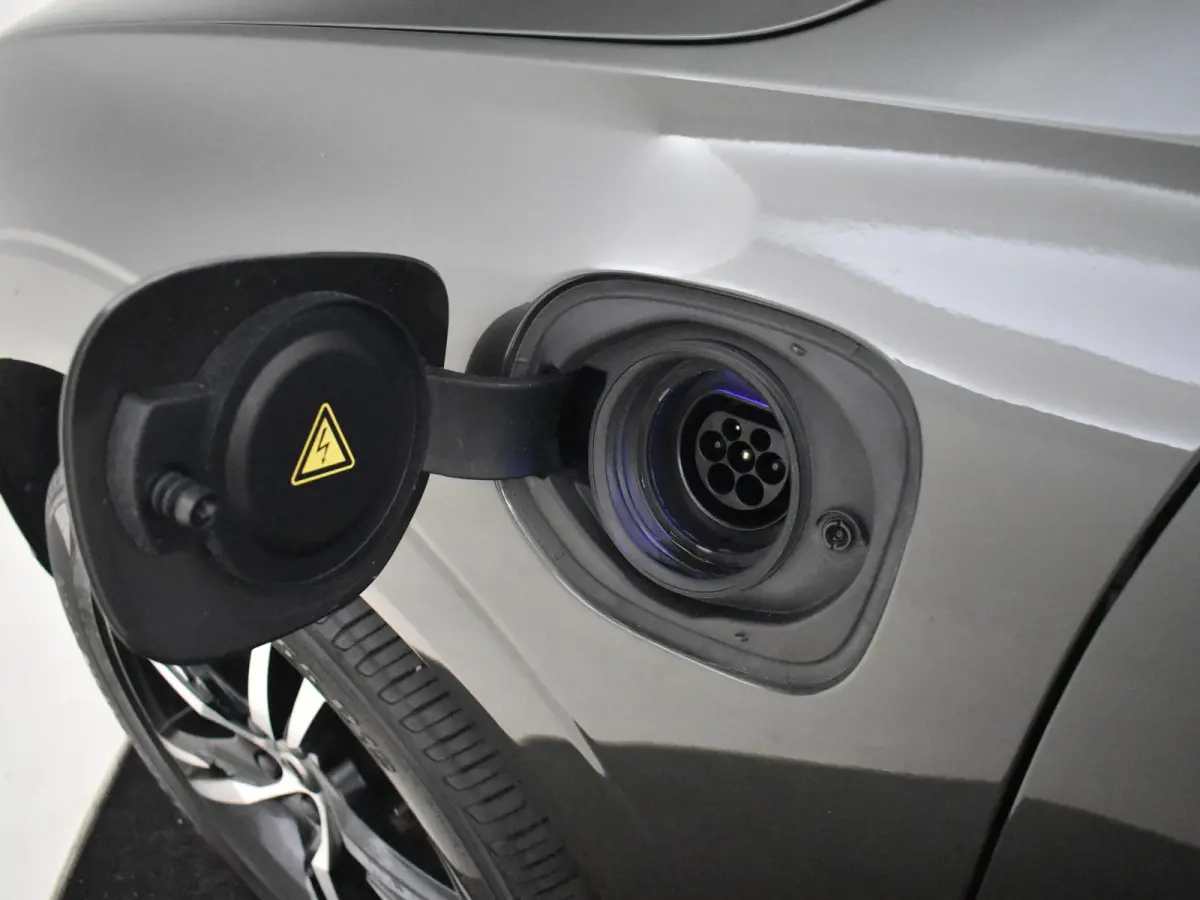 2.0 T8 Twin Engine AWD Inscription 390PK AUTO | Glazen panorama-dak | Navigatie | Cruise control adapt | Apple carplay Android auto | Climate control | LED | 19"LMV