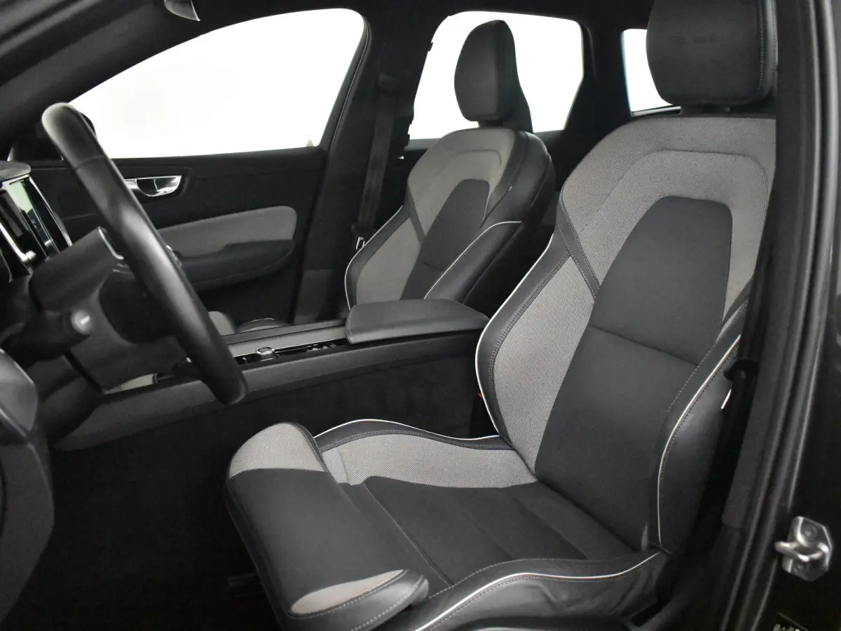 2.0 T8 Twin Engine AWD Inscription 390PK AUTO | Glazen panorama-dak | Navigatie | Cruise control adapt | Apple carplay Android auto | Climate control | LED | 19"LMV