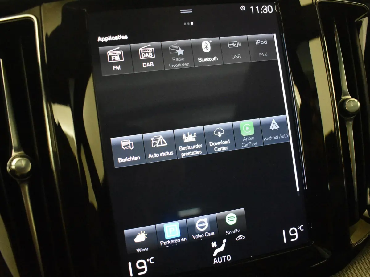 2.0 T8 Twin Engine AWD Inscription 390PK AUTO | Glazen panorama-dak | Navigatie | Cruise control adapt | Apple carplay Android auto | Climate control | LED | 19"LMV