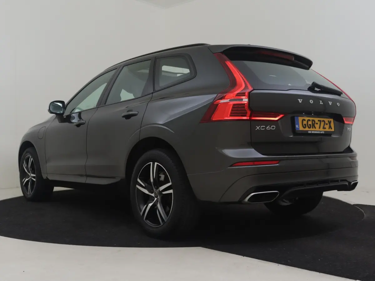 2.0 T8 Twin Engine AWD Inscription 390PK AUTO | Glazen panorama-dak | Navigatie | Cruise control adapt | Apple carplay Android auto | Climate control | LED | 19"LMV